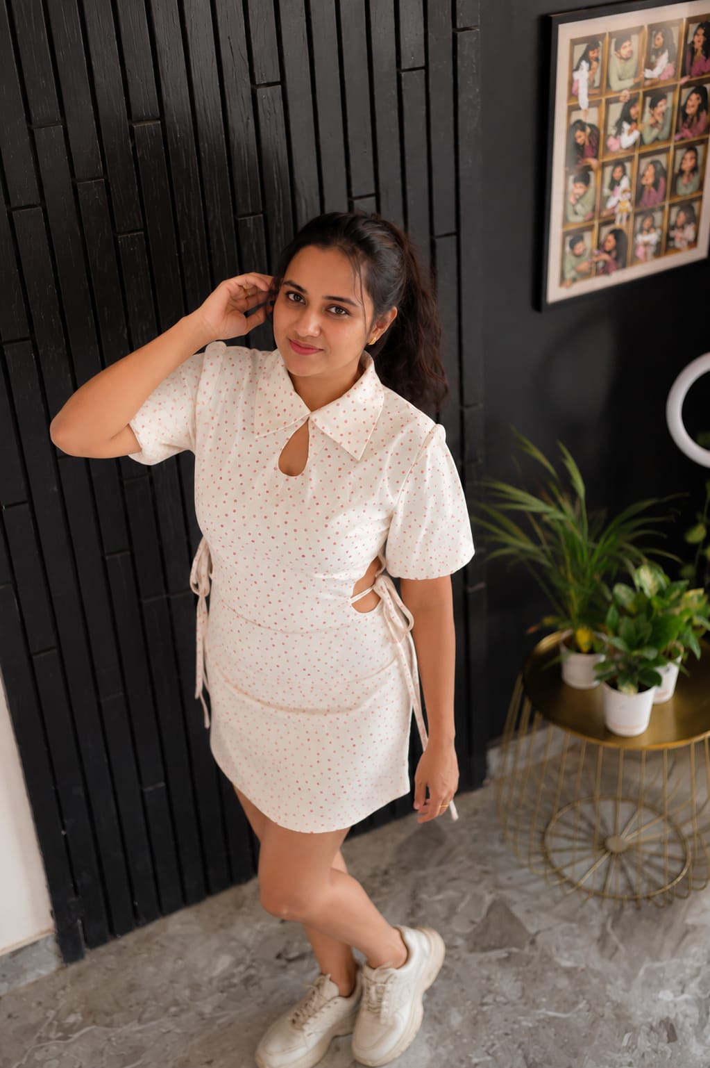 KEYHOLE MINI DRESS